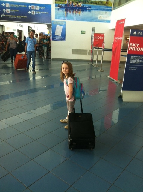 Kids travel airport 